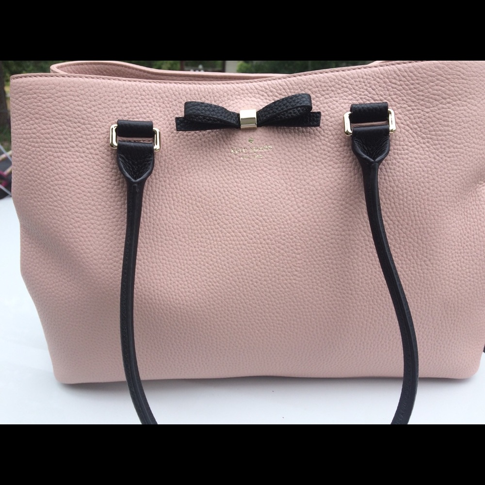 Kate spade Maryanne purse. Light pink color.